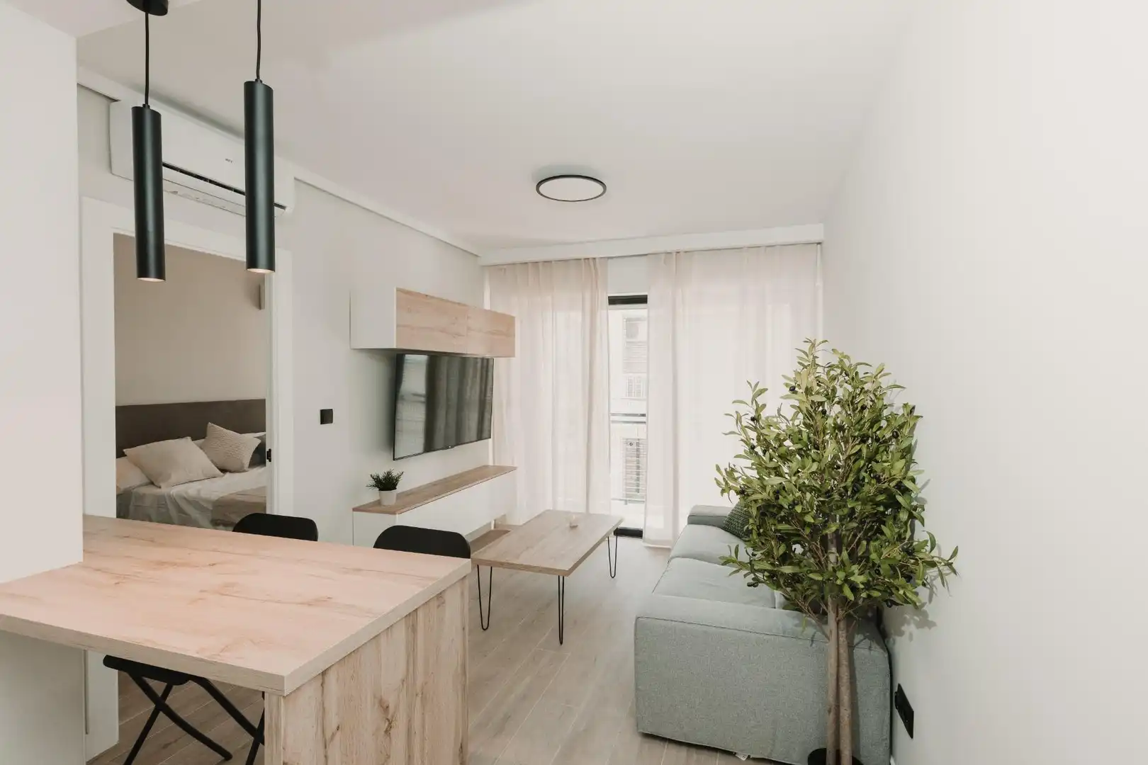 Living room of Apartments for rent in Murcia  with Air Conditioner, Furnished and Balcony