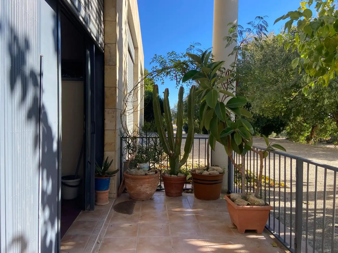 Terrasse von Einfamilien-Reihenhaus zum Verkauf in El Vendrell mit Klimaanlage, Heizung und Terrasse