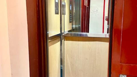 Foto 4 de Traster en venda a Calle Donato Argüelles, 19, Barrio del Centro, Asturias