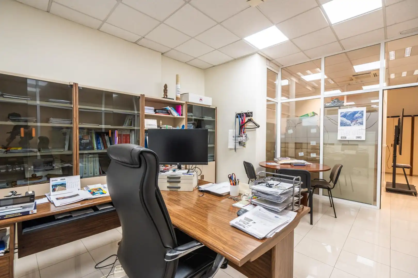 Büro zum Verkauf in Madrid mit Klimaanlage und Heizung