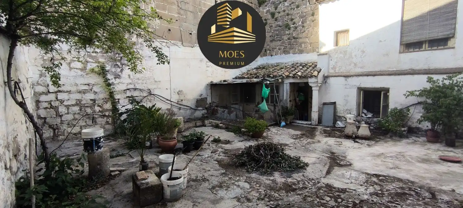 Casa o chalet en venta en Úbeda con Terraza, Trastero y Balcón