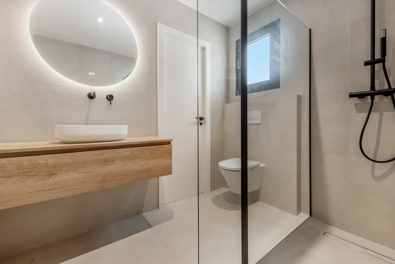 Bathroom of Houses for sale in Moraira