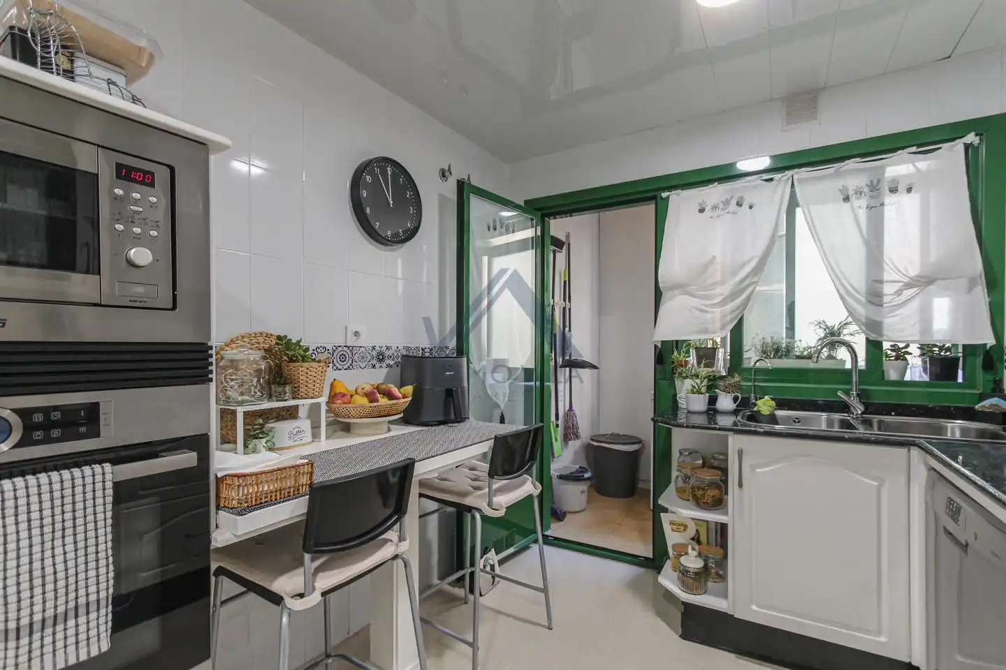 Küche von Wohnung zum Verkauf in Montcada i Reixac mit Klimaanlage, Terrasse und Möbliert