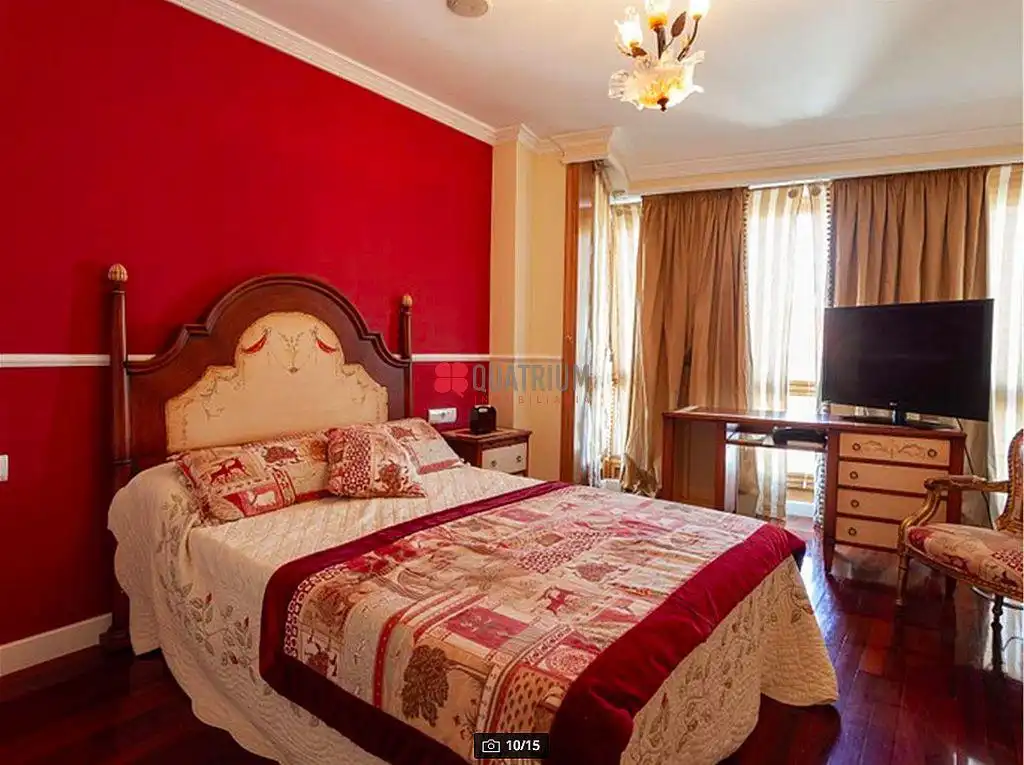 Bedroom of Houses for sale in Vilagarcía de Arousa  with Furnished