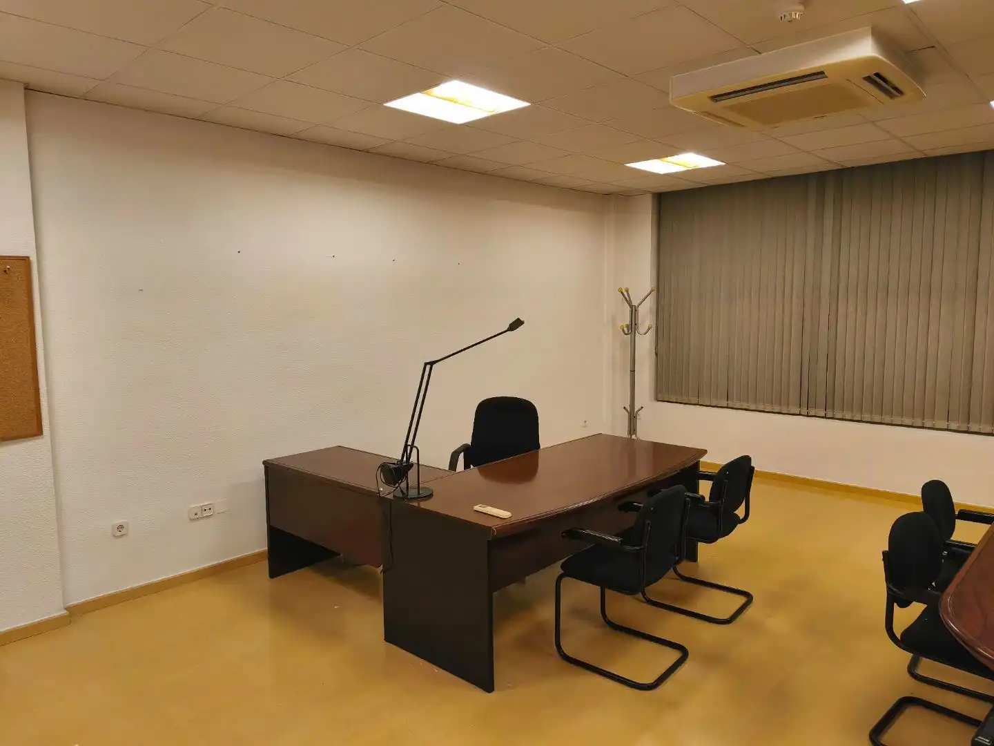 Office for rent in Cartagena ciudad