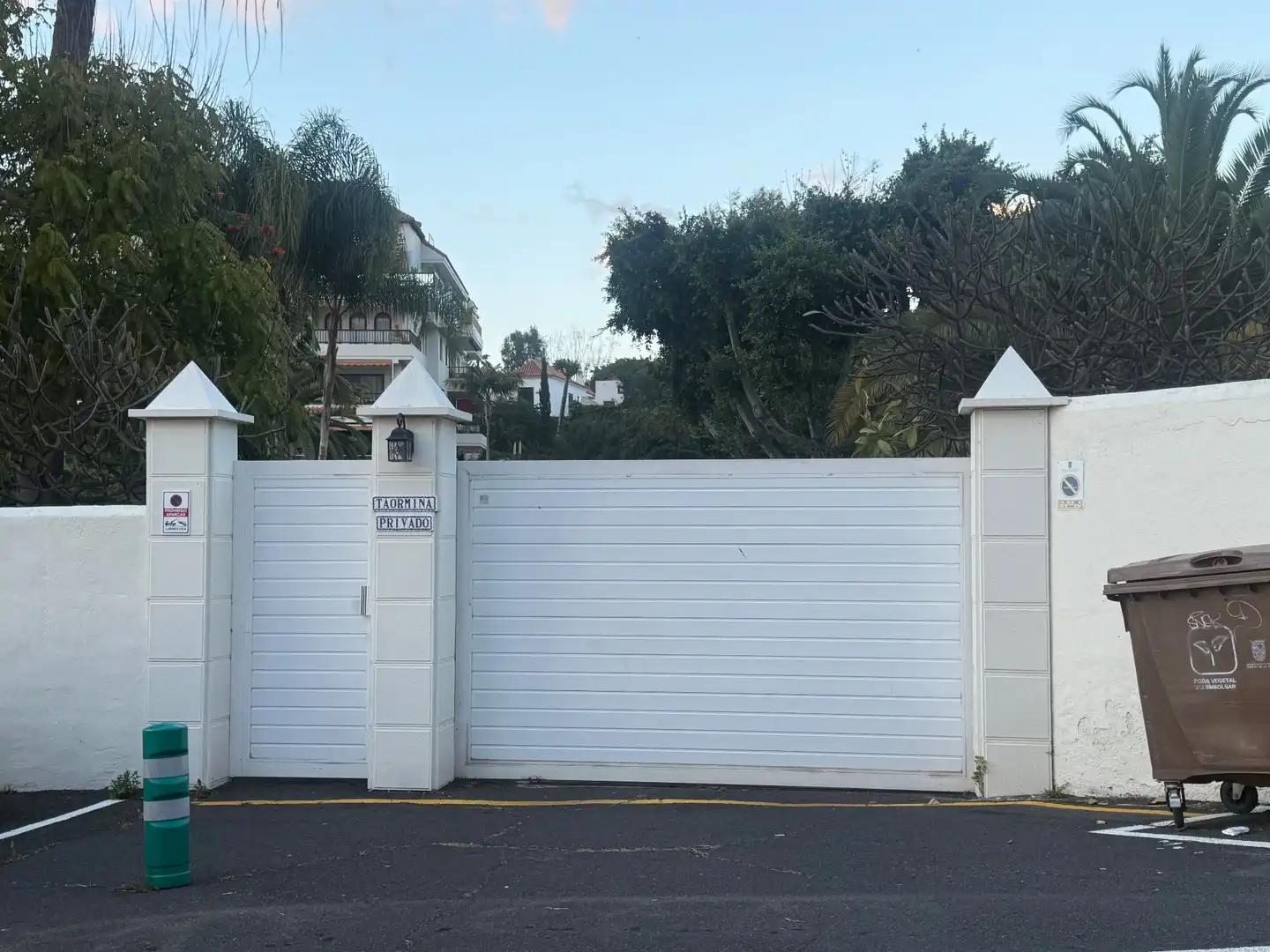 Vista exterior de Apartamento en venta en Puerto de la Cruz con Jardín privado, Trastero y Amueblado