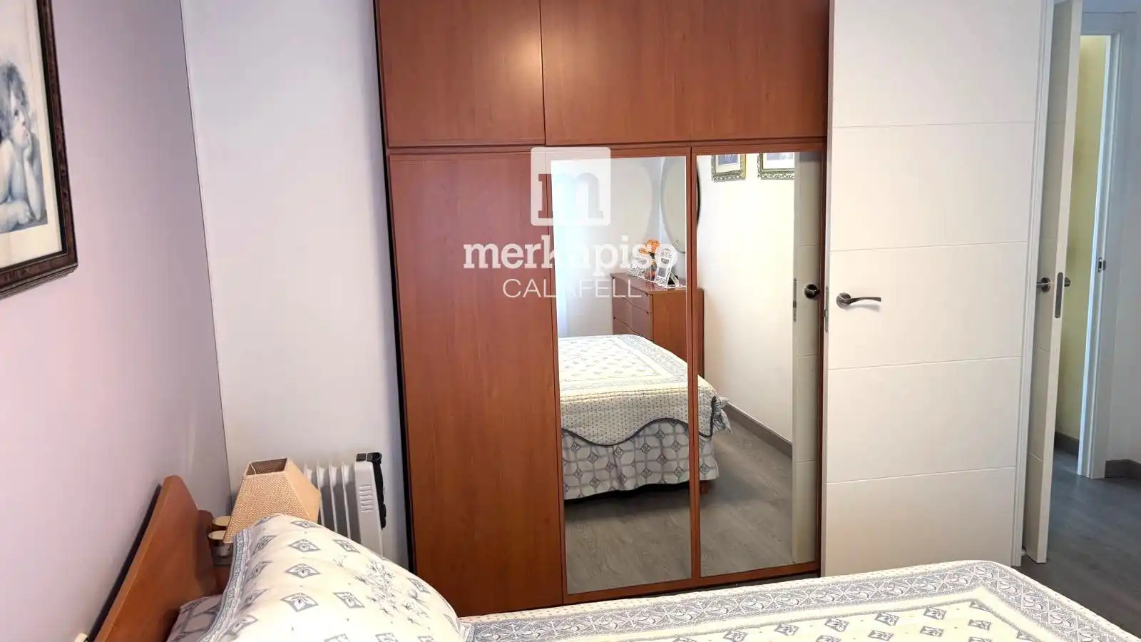 Habitación de Ático en venta en Nucli Antic