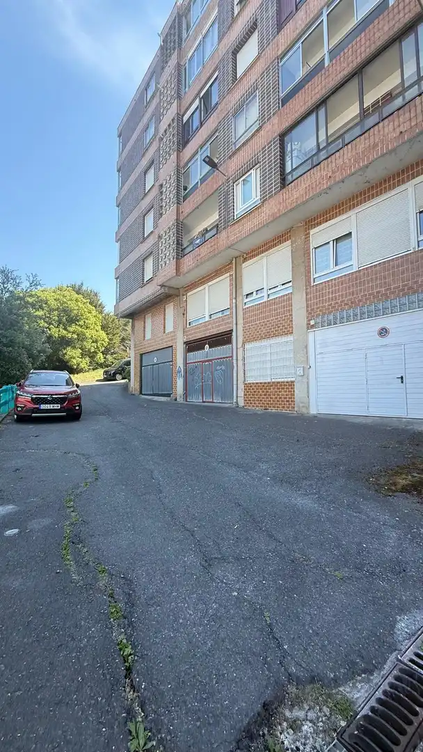 Aparcament de Planta baixa en venda en Leioa amb Calefacció i Traster