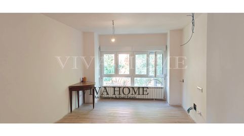 Foto 2 de Piso en venta en Plaza Blas Infante, Covibar - Pablo Iglesias, Rivas-Vaciamadrid