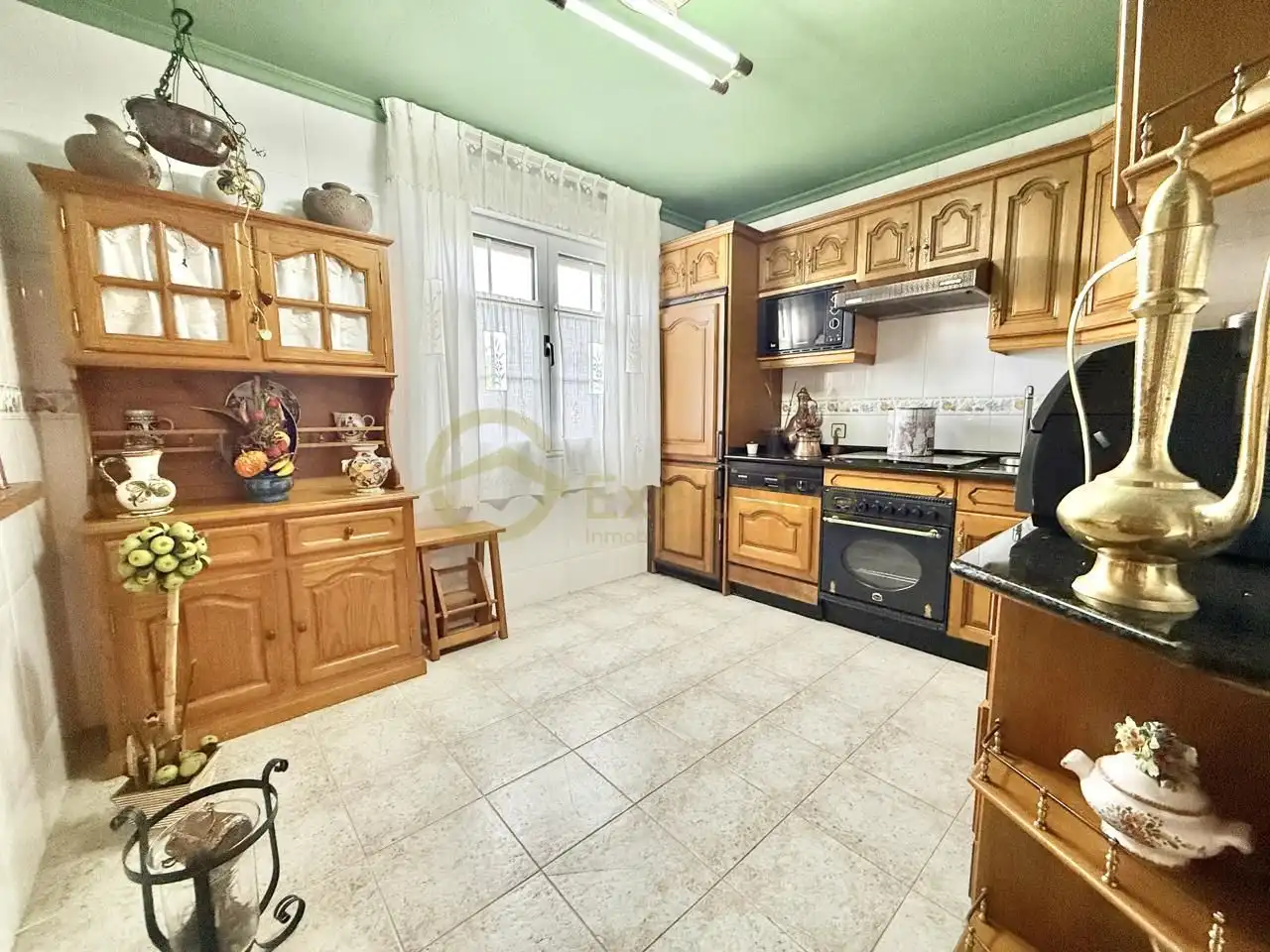 Cocina de Casa o chalet en venta en Castrillón con Calefacción, Jardín privado y Parquet