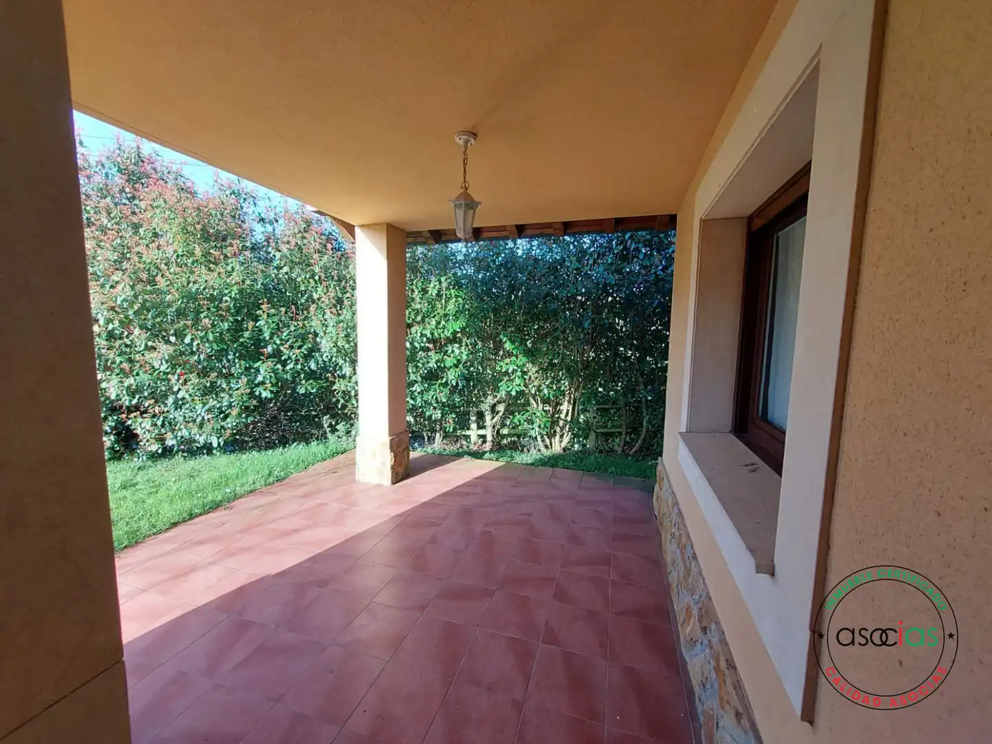Terrassa de Casa o xalet en venda en Parres amb Calefacció, Jardí privat i Terrassa