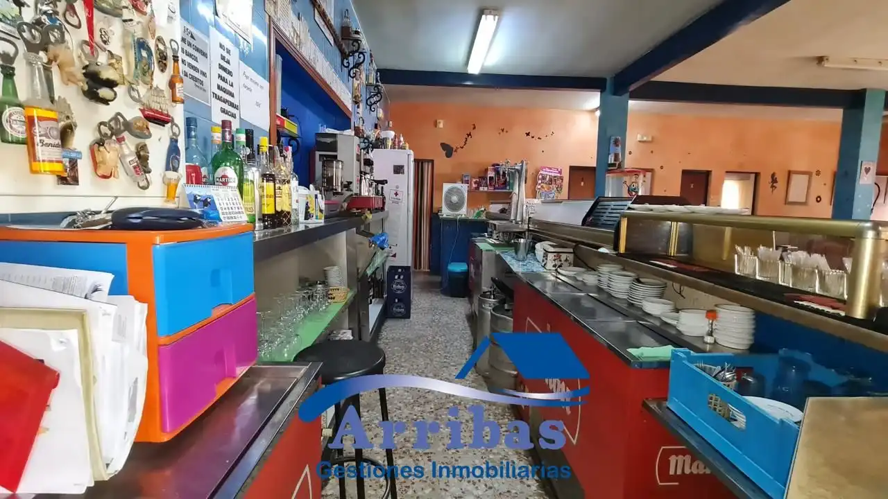 Local en venta en Escalona con Aire acondicionado y Calefacción