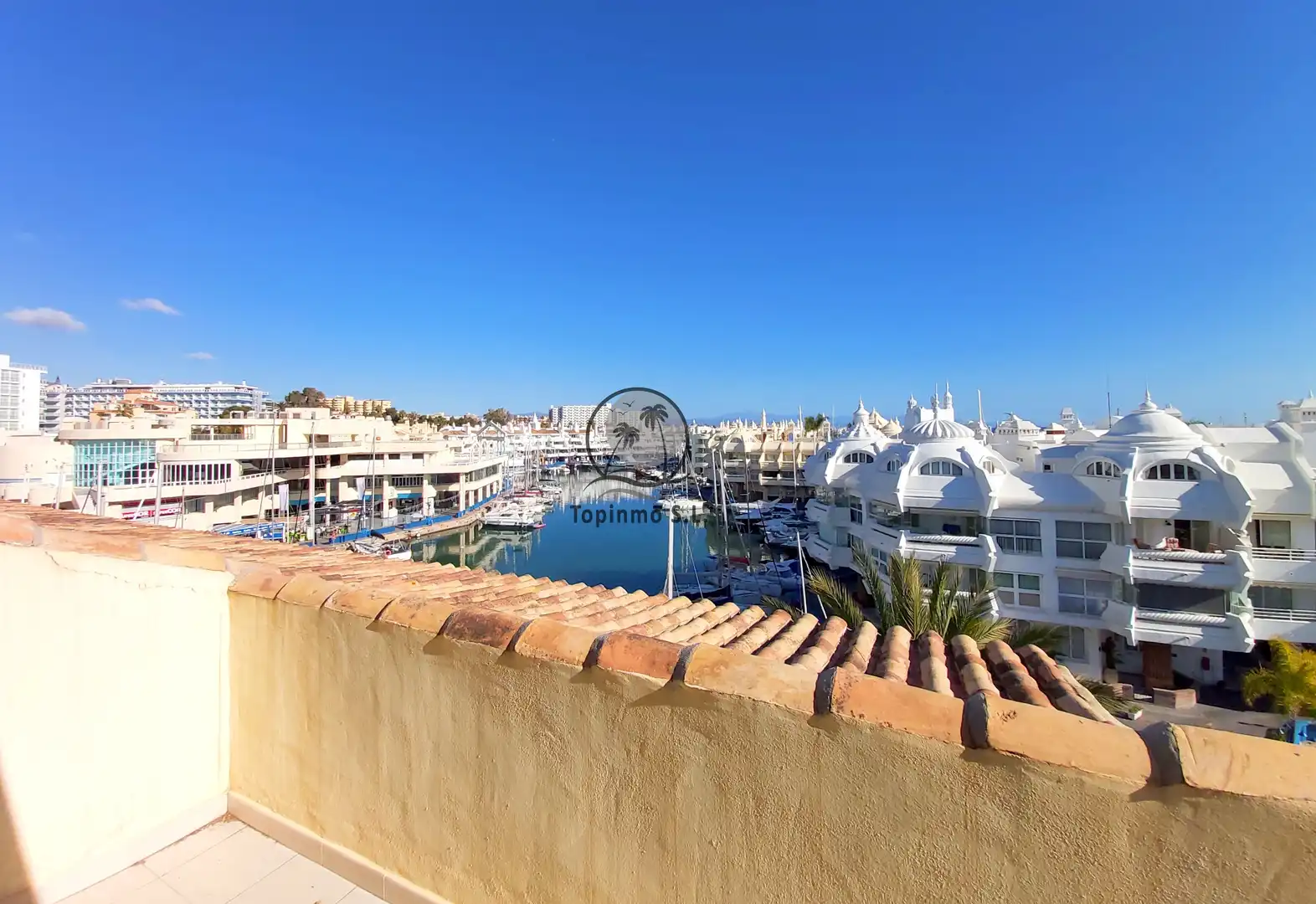 Vista exterior de Dúplex de lloguer en Benalmádena amb Aire condicionat, Calefacció i Terrassa