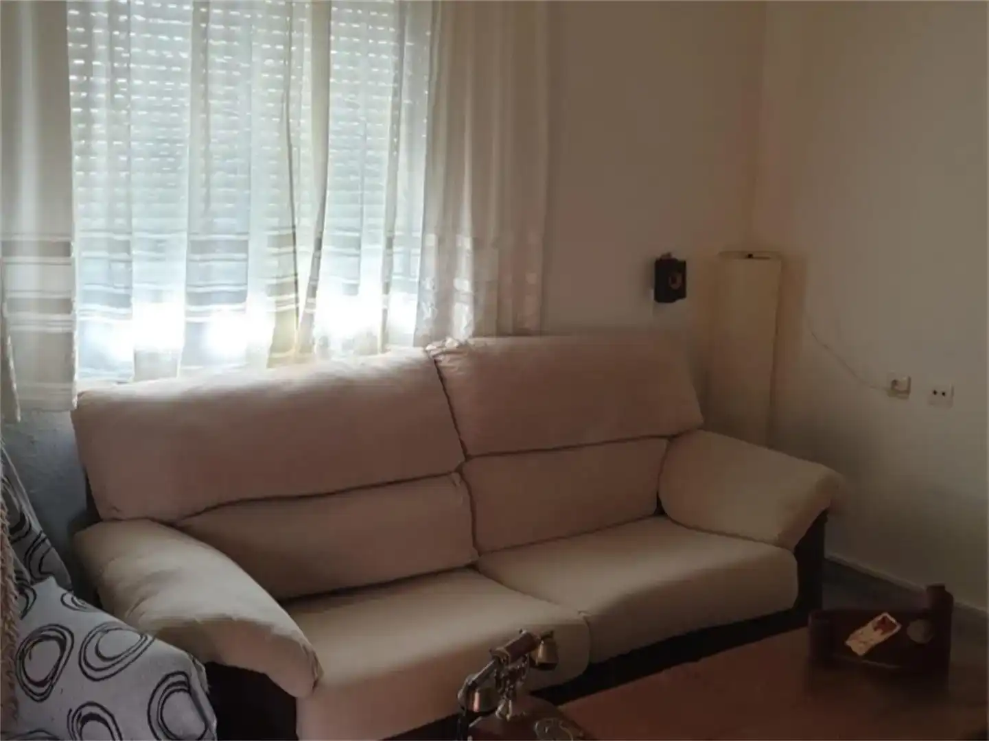 Sala d'estar de Casa adosada en venda en Alcaudete, Jaén