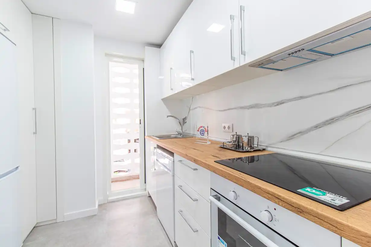 Appartamento con ascensore in vendita a Calle de San Emilio, imagen 9