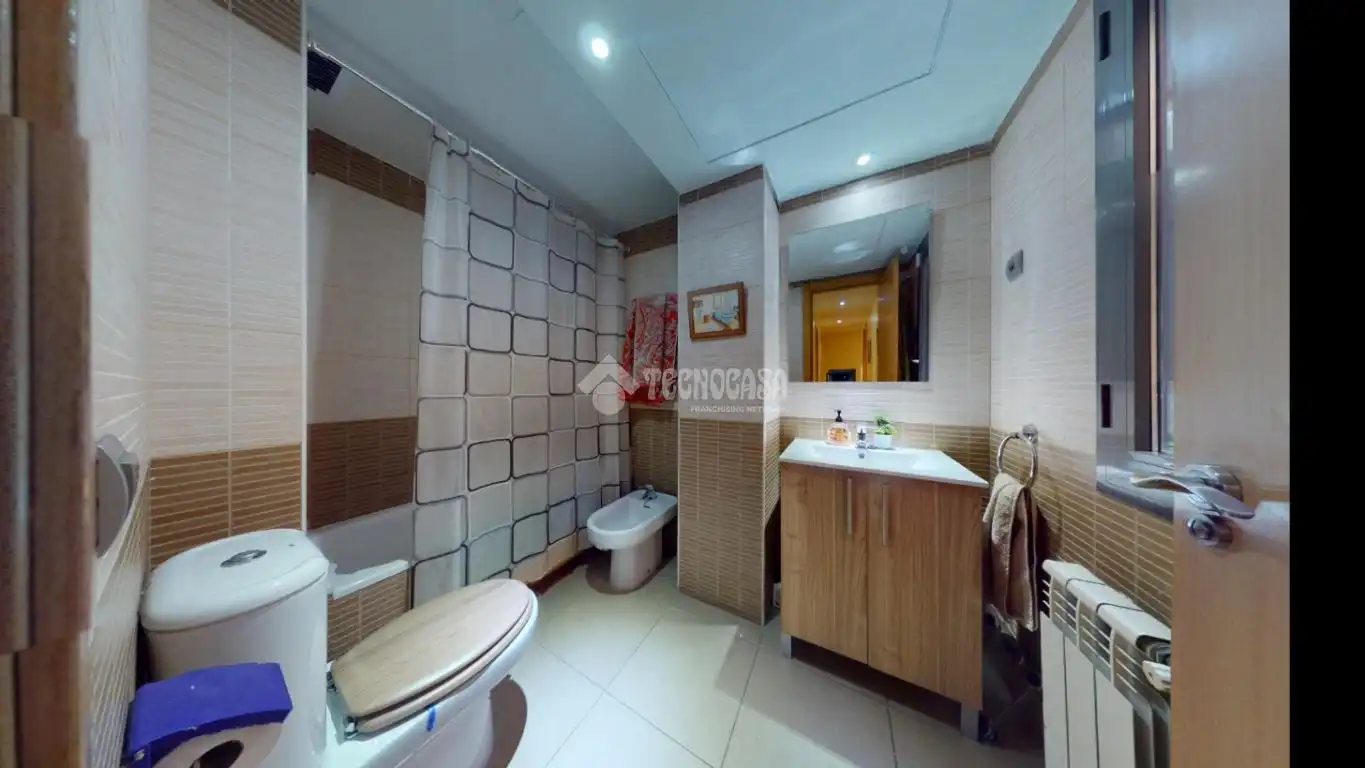 Bathroom of Flat for sale in Yebes