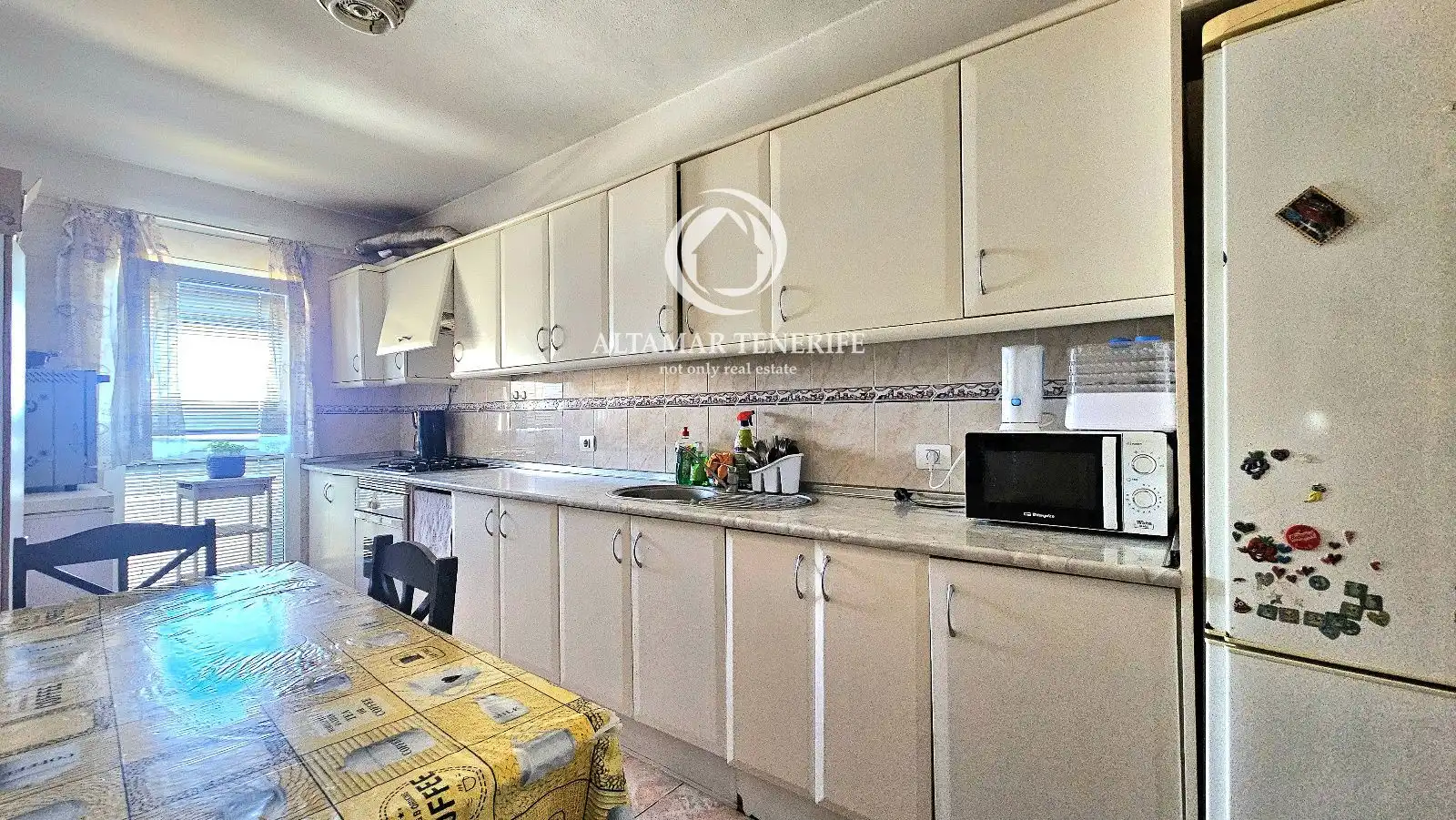 Cuina de Apartament en venda en Guía de Isora amb Traster i Moblat