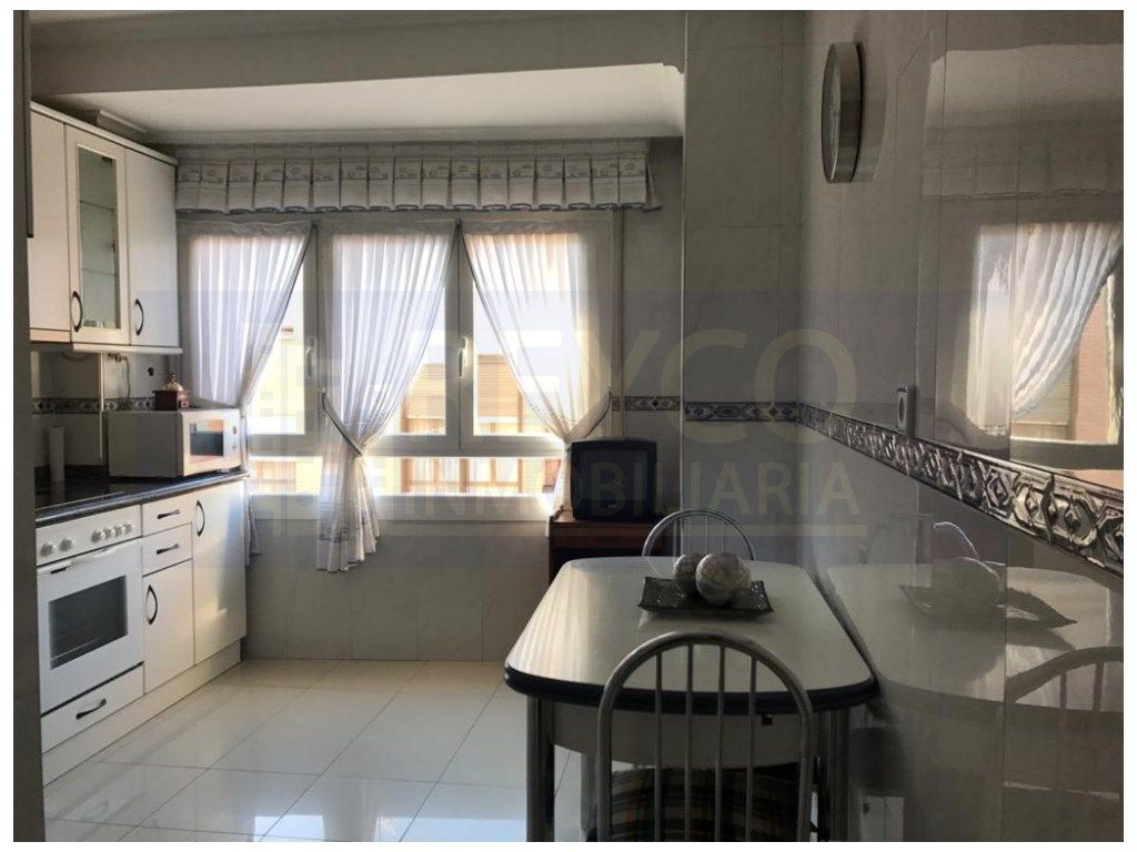 Kitchen of Flat for sale in Nájera  with Balcony