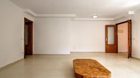 Foto 3 de Piso en venta en Av. Cdad. de Matanzas, Paus - Poligono San Blas, Alicante / Alacant