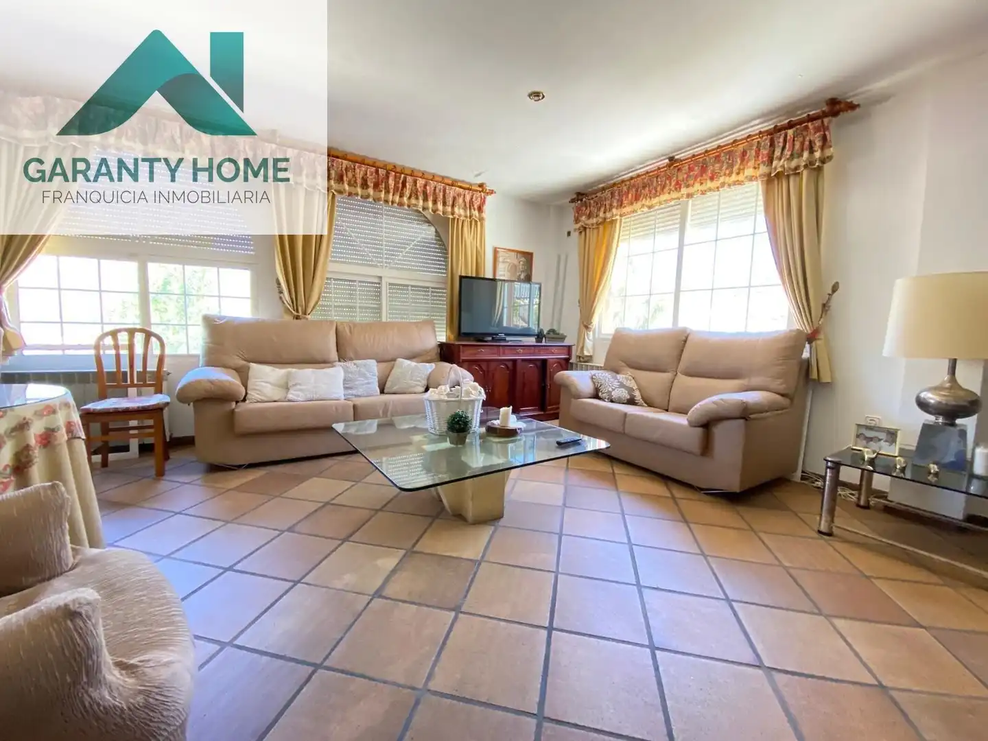Vista exterior de Casa o chalet en venta en Valdepeñas de Jaén con Aire acondicionado, Calefacción y Jardín privado