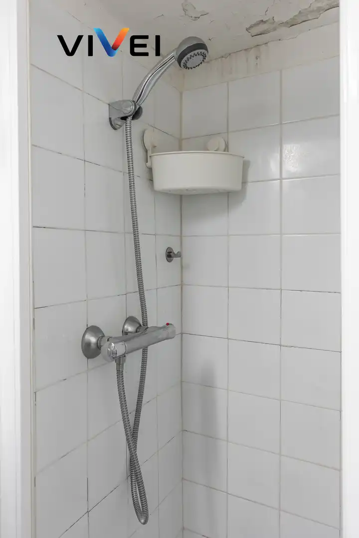 Baño de Piso en venta en Madrid con Calefacción y Balcón