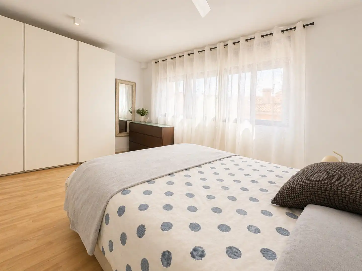 Bedroom of Detached homes for sale in Castellar del Vallès  with Air Conditioner, Heating and Parquet flooring