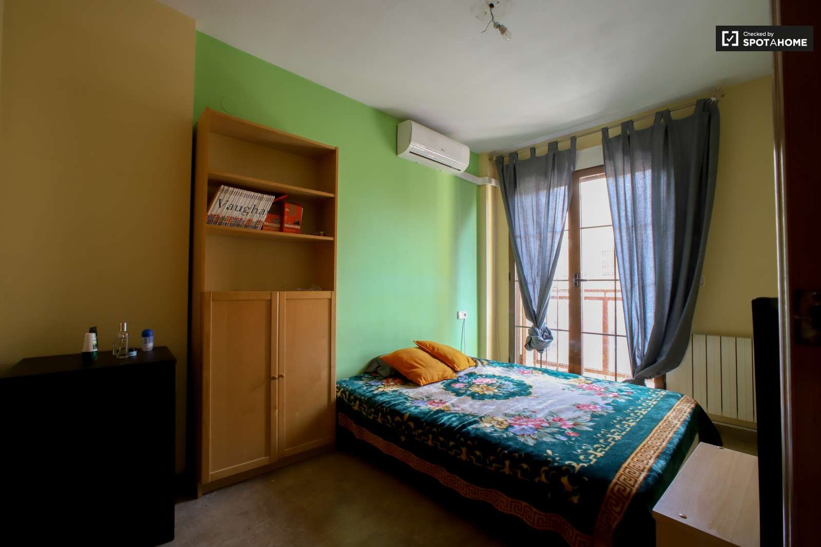 Flat to share in Beniferri
