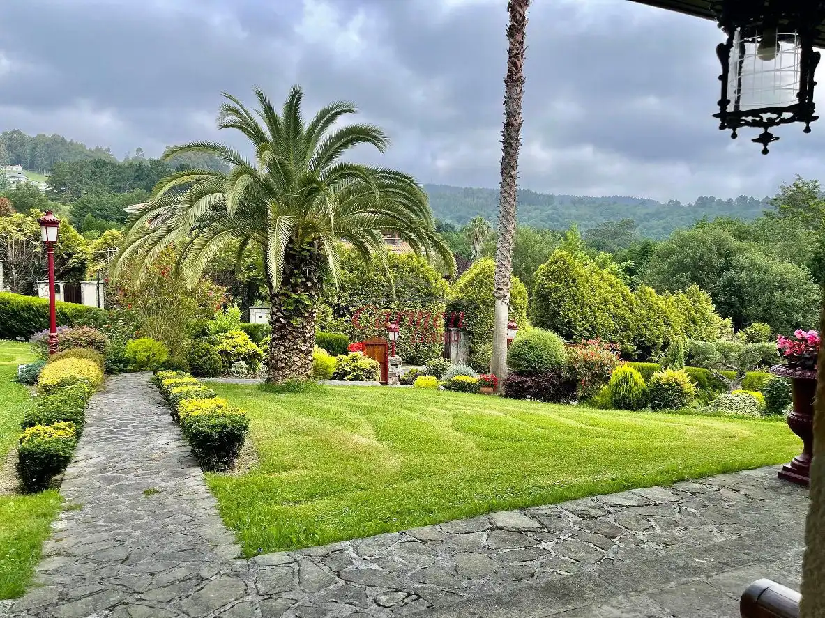 Jardín de Casa o chalet en venta en Loiu con Jardín privado, Terraza y Trastero