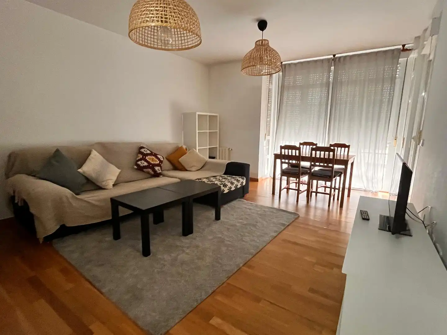 Sala de estar de Apartamento en venta en Villanueva de la Cañada con Aire acondicionado, Calefacción y Parquet