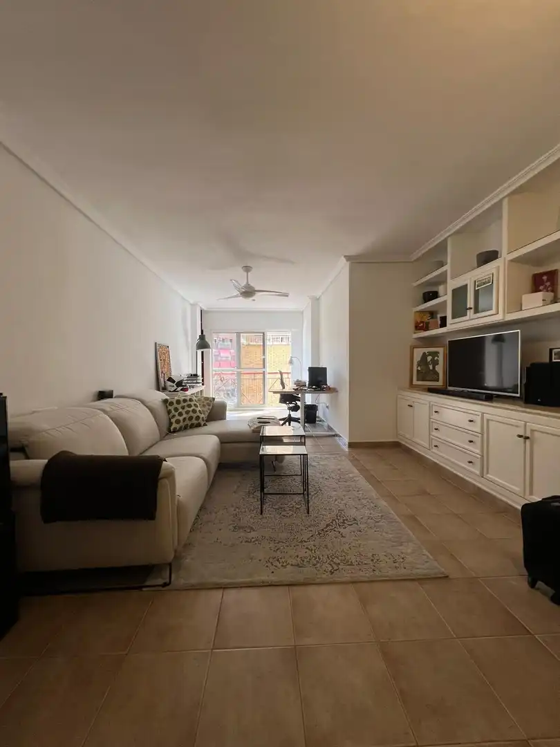 Sala d'estar de Pis de lloguer en Murcia amb Aire condicionat, Jardí privat i Traster