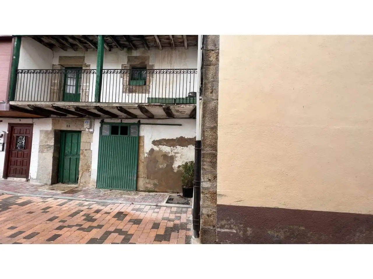 Exterior view of Houses for sale in Espinosa de los Monteros