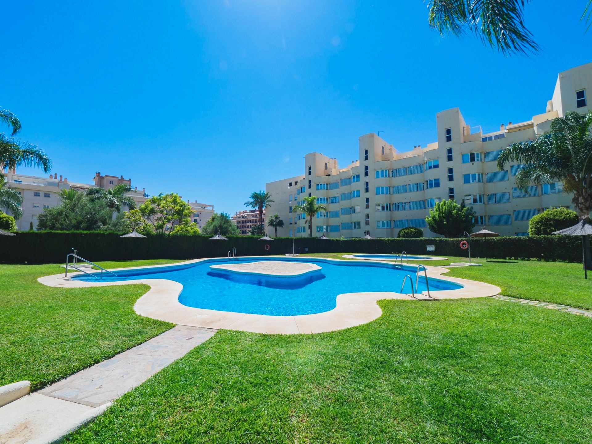Swimming pool of Flat to rent in Torremolinos  with Air Conditioner, Heating and Terrace