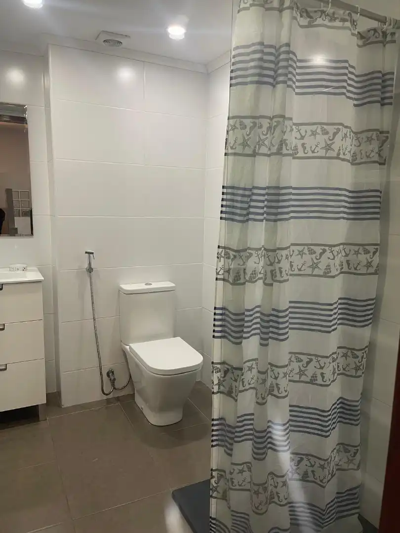 Baño de Estudio en venta en Barcelona con Aire acondicionado, Calefacción y Amueblado
