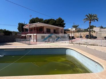 Maison avec piscine à vendre à Crevillent