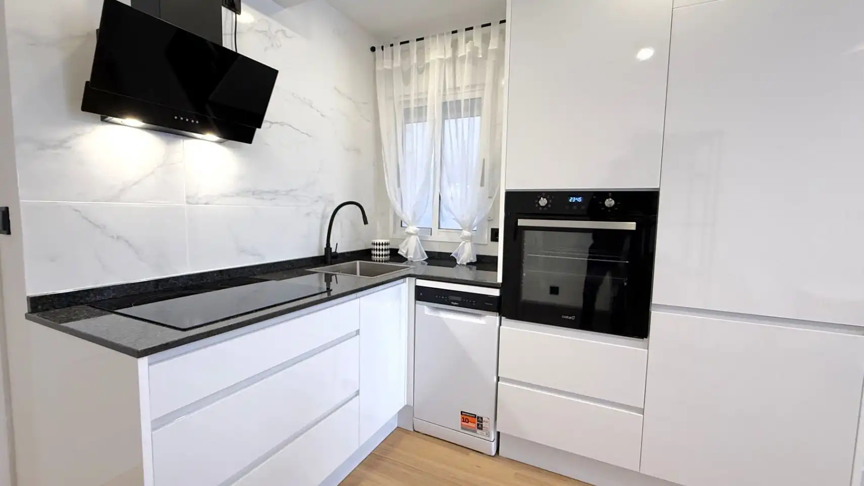 Apartment with lift for sale in Centro, imagen 2