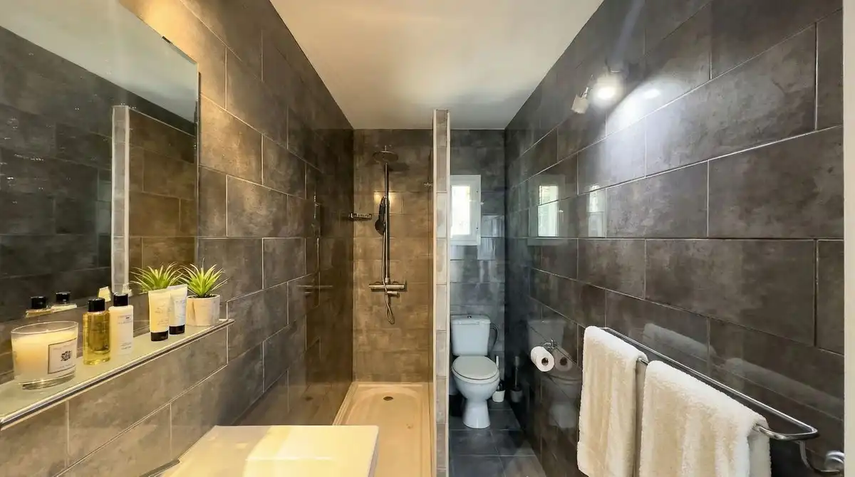Bathroom of Commercial properties for sale in Mijas  with Air Conditioner and Terrace