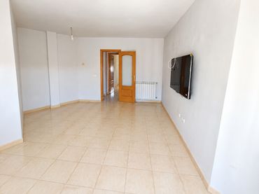 Piso con balcón en venta en Calle Clara Campoamor