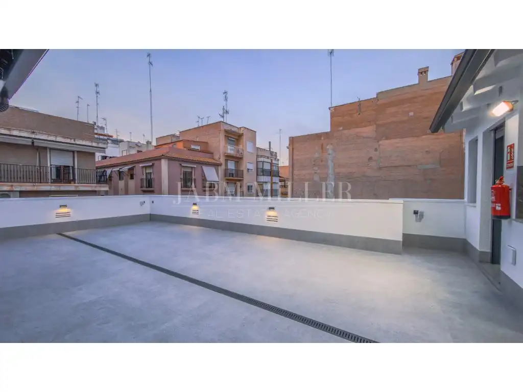 Terraza de Ático en venta en Elche / Elx con Aire acondicionado, Calefacción y Terraza