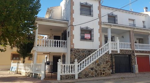 CASA PAREADA DE TRES PLANTAS EN CORRAL DE ALMAGUER