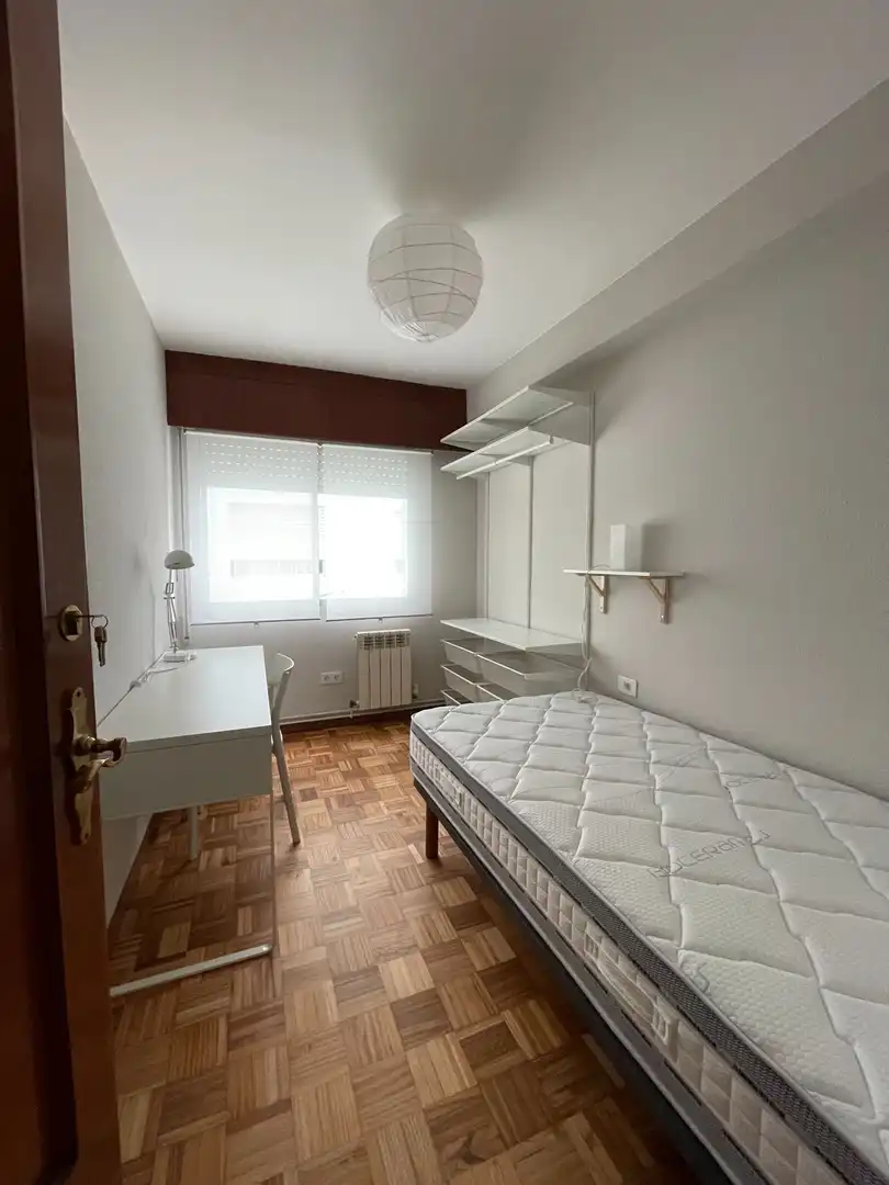 Habitación de Piso en venta en A Coruña Capital  con Calefacción y Trastero