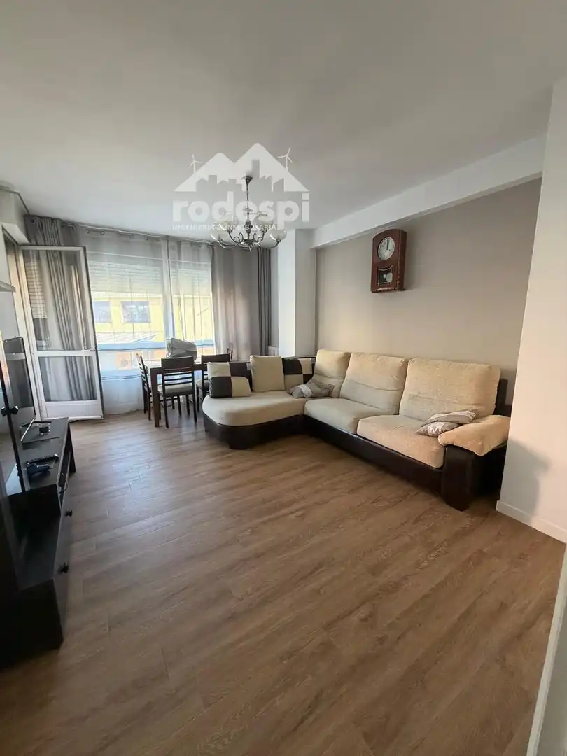 Wohnzimmer von Wohnung zur Miete in Ponteareas mit Heizung, Terrasse und Möbliert