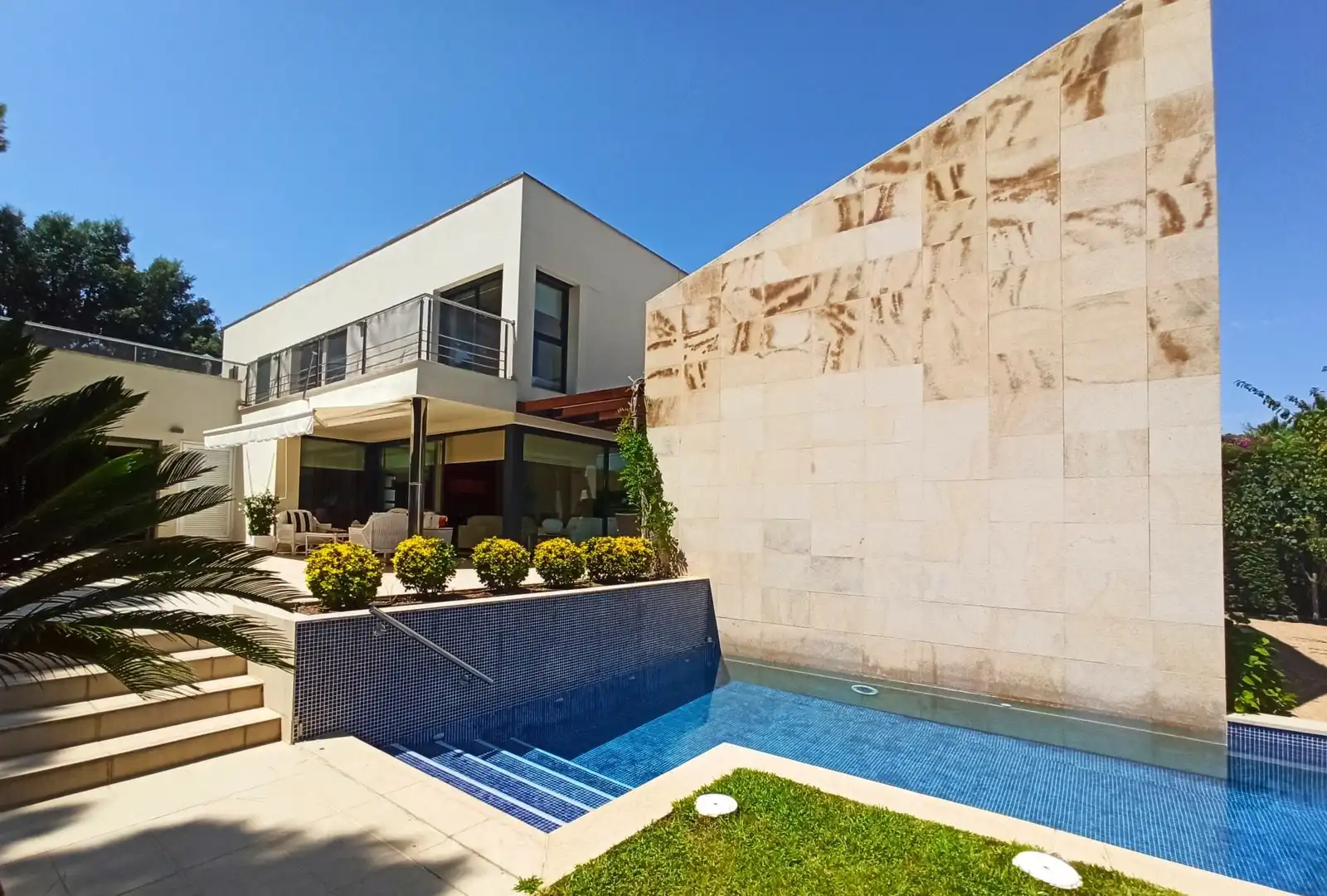 Casa amb terrassa en venda a ANTONI GAUDI (Calonge i Sant Antoni), imagen 2