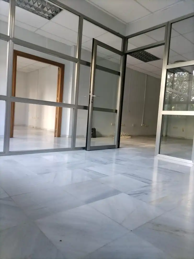 Büro zum Verkauf in Carretera de Cádiz