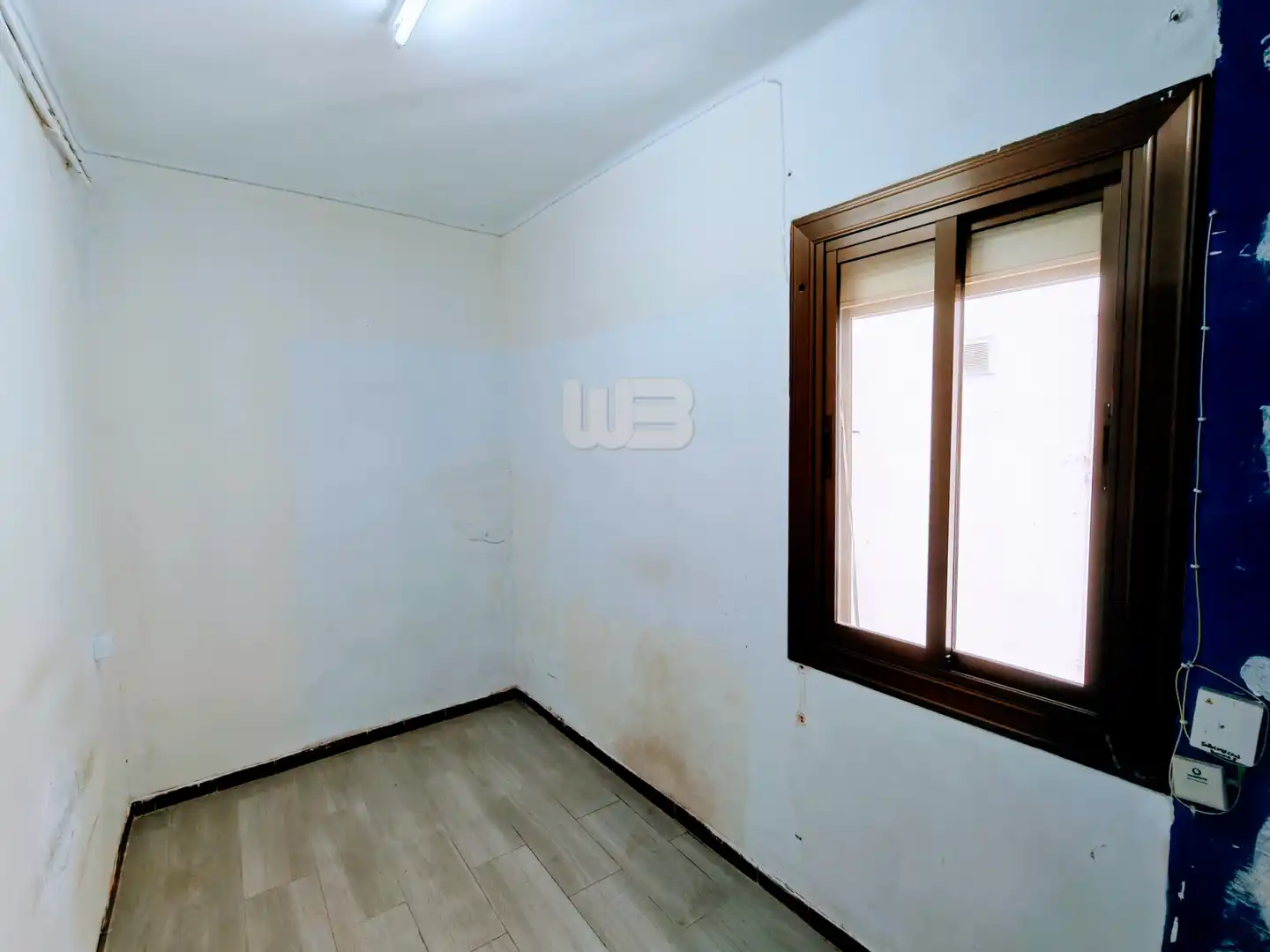 Schlafzimmer von Dachboden zum Verkauf in Barcelona mit Parkett, Terrasse und Ofen