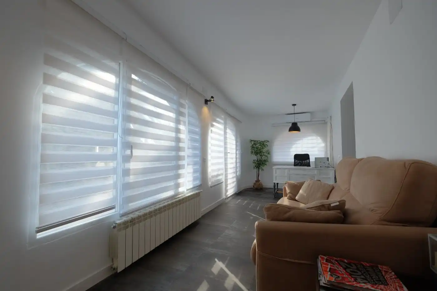 Sala d'estar de Casa o xalet en venda en Calpe / Calp amb Aire condicionat, Calefacció i Jardí privat
