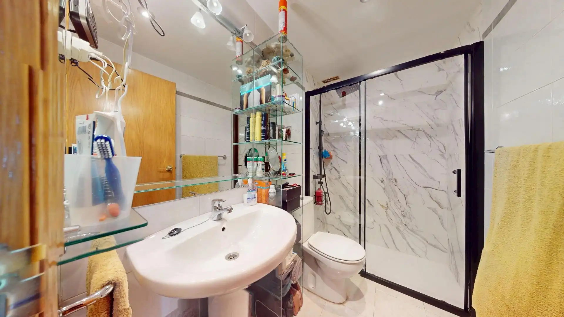 Bathroom of Attic for sale in Madrid  with Air Conditioner, Heating and Terrace