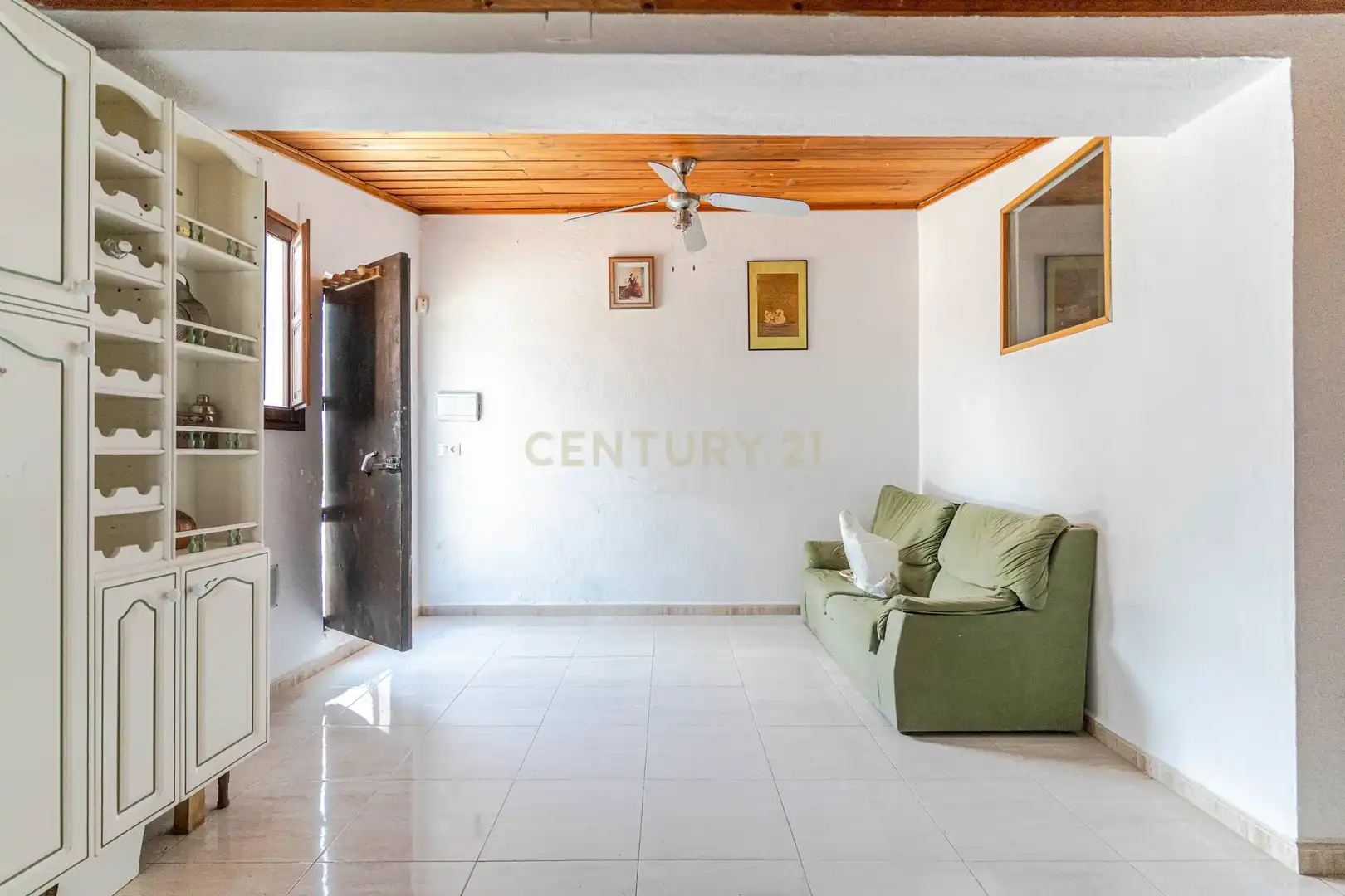 Haus oder Chalet zum Verkauf in Granada mit Klimaanlage, Privatgarten und Abstellraum