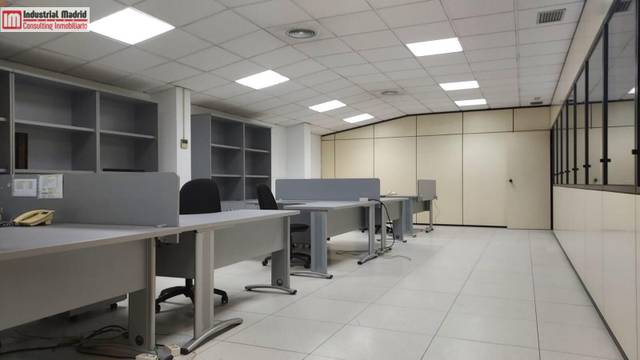 Oficina en Alquiler en Polígono de las Monjas