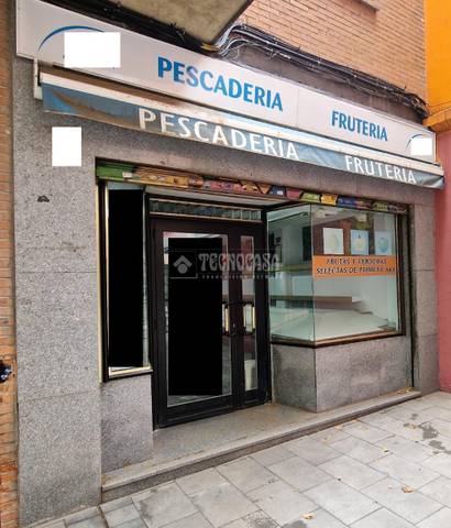 Local comercial en Venta en Valdeacederas