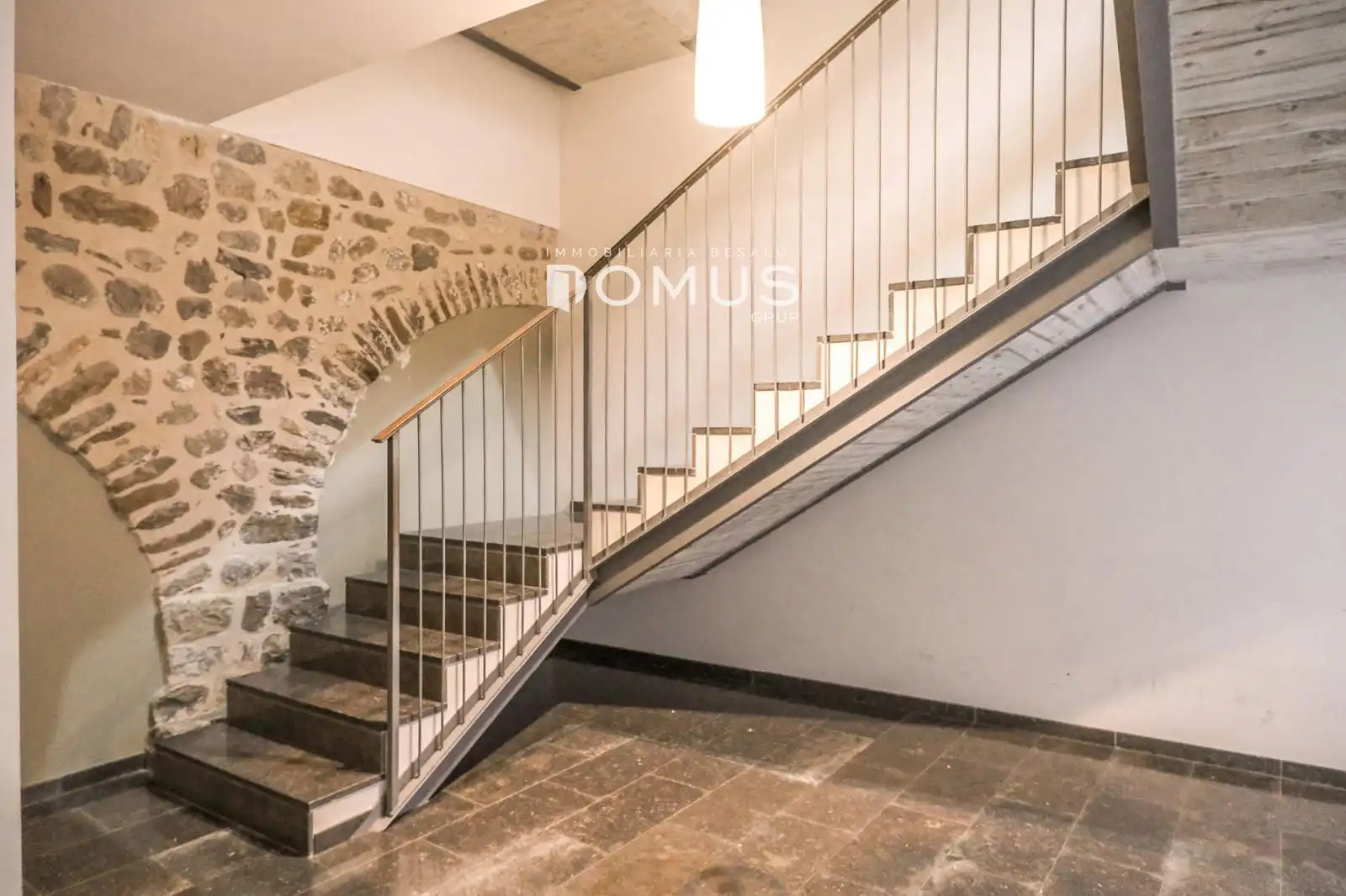 Flat for sale in Besalú  with Air Conditioner and Heating
